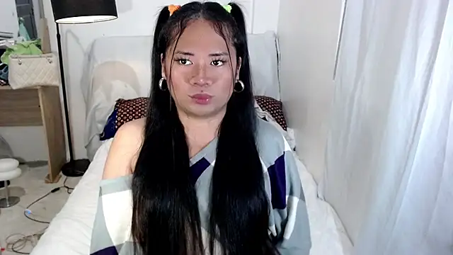 Holly_Cummer Webcam show