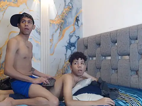 Show de webcam de CUTE_BOYS2026
