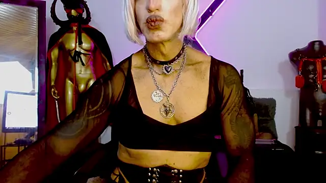 LILITHMADAME's Webcam Show
