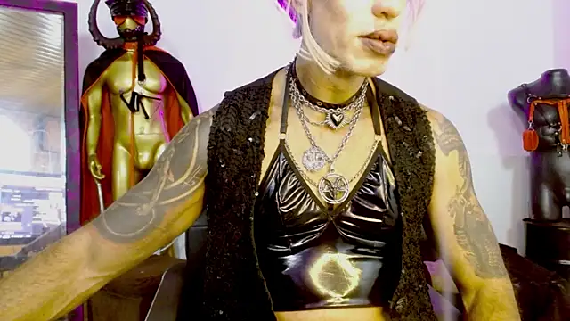 LILITHMADAME Webcam Show