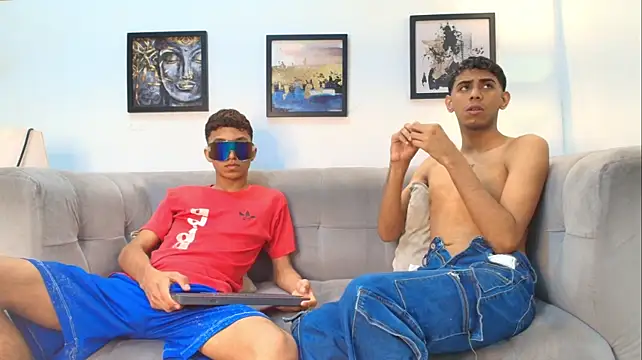 RED_ZONE_BOYS webkamerás műsora