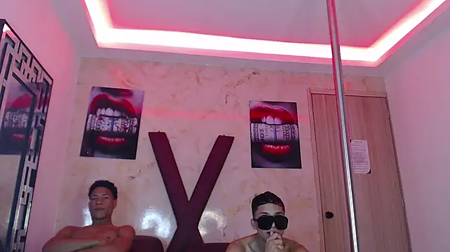 RED_ZONE_BOYS – Kamerová šou