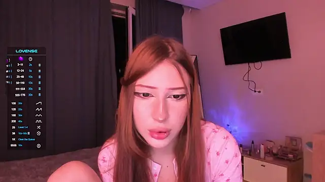 Show modela EmmieZeus na web-kameri