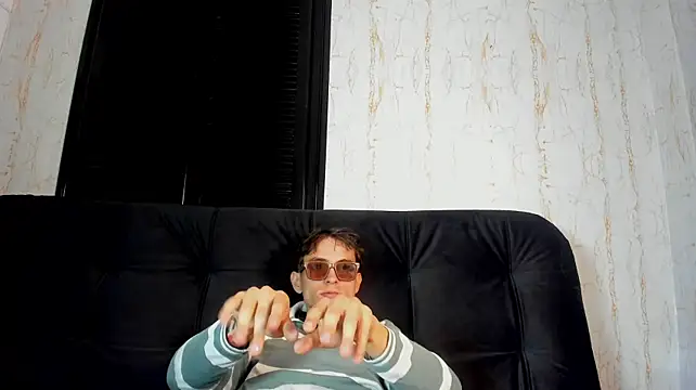 ren_flex's Webcam Show