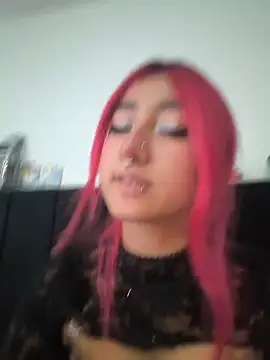 Sammy_rouseee's Live Chat Room