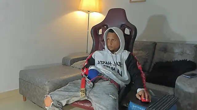 supreme_badboy2 webcam show
