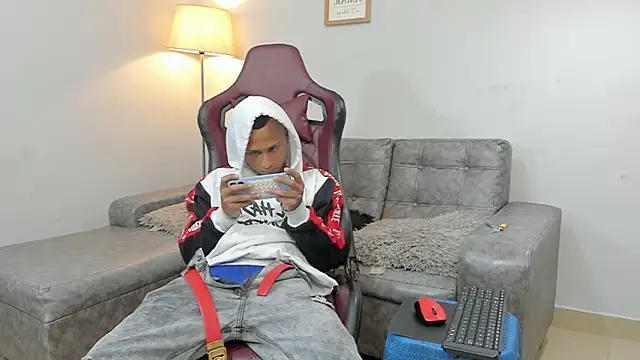 supreme_badboy2n Webbikameraesitys