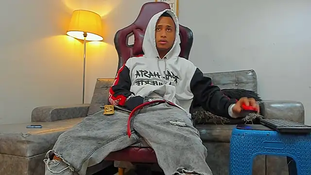 supreme_badboy2 – webcam-show
