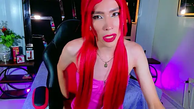 Show modela Thamara_Robertss na web-kameri