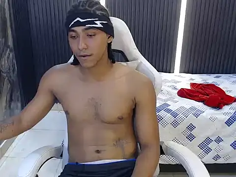 Show modela desireblack_ na web-kameri