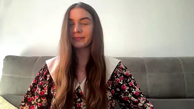 Вебкам-шоу LucyLuxy