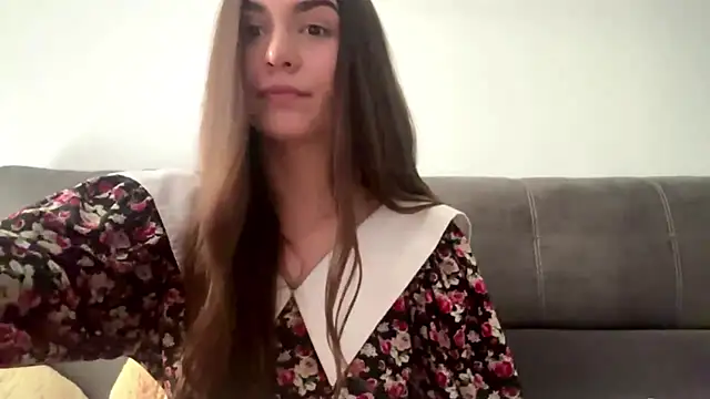 LucyLuxy – webcam-show