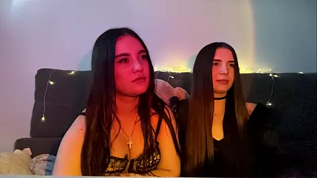LucyLuxy Show in webcam