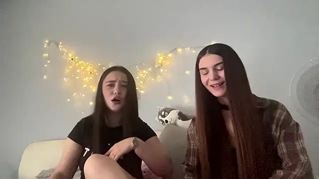 Вебкам-шоу LucyLuxy