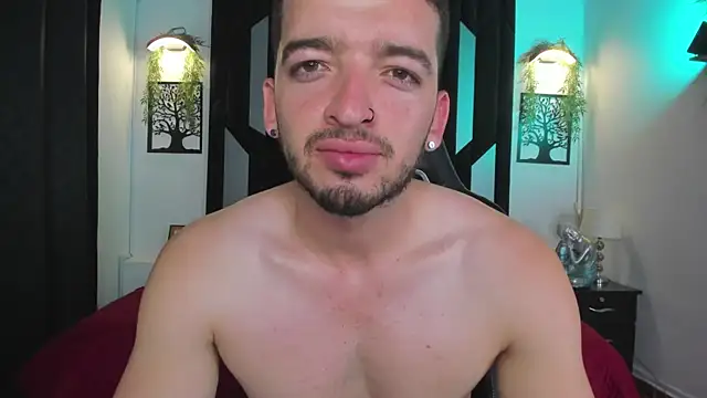 Logan_WolfJSn Webbikameraesitys