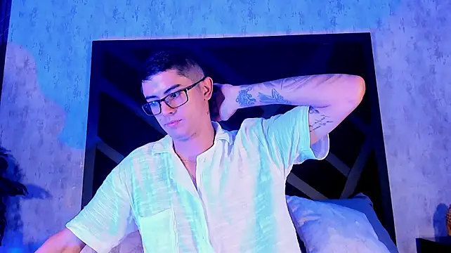 Ostin_Colt Webcam-Show