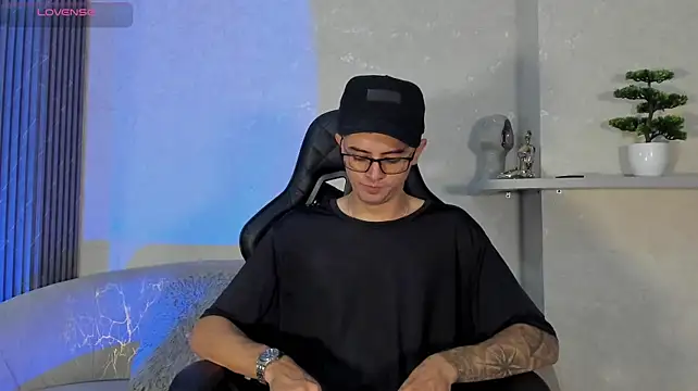 Ostin_Colt Webcamshow