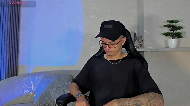 Ostin_Colt's Webcam Show