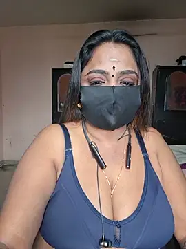 Lovely-Jeni Show Webcam