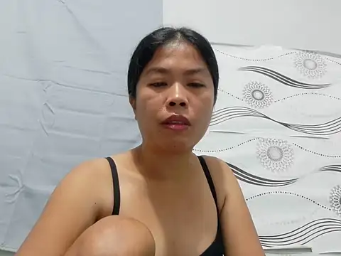 Hotpinaymorena 网络视讯表演