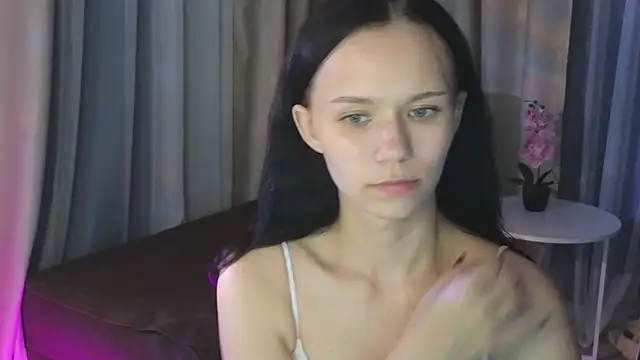 kira_bliss 现场XXX聊天