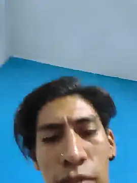 Chakalon43 Show in webcam