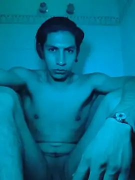 Chakalon43's Webcam Show