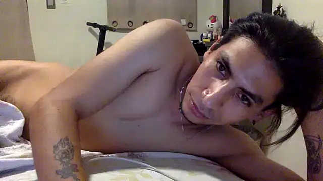 Chakalon43's Webcam Show
