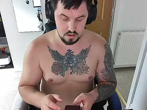 Вебкам-шоу hotivasko