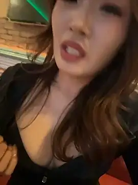 Yomi009 Show Webcam