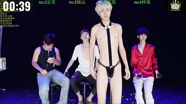 Show modela BTboy-0001 na web-kameri