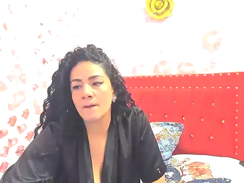 DolceIncanto's Live XXX Chat