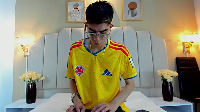 LianFerrer1 webcam show