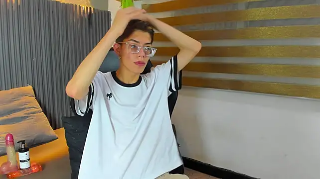 LianFerrer1 网络视讯表演