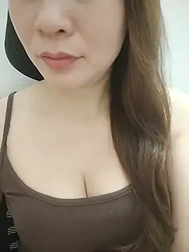 Snail_niE Pertunjukan Webcam