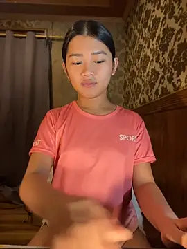 hugecock_molly webcam show