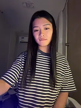 hugecock_molly 在線直播表演