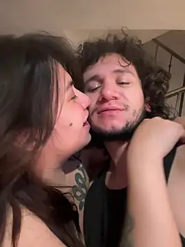 MayaYves Show in webcam