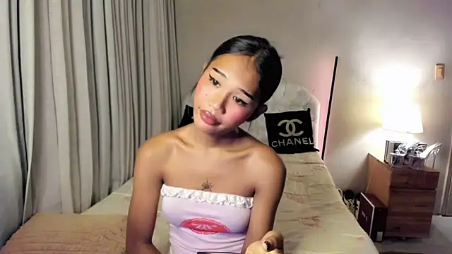 Lush_Aura22 Webcam Show