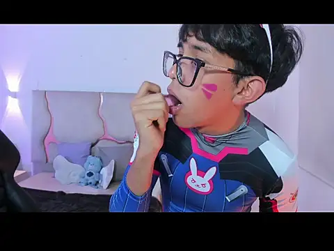 sasan_tayn Webbikameraesitys