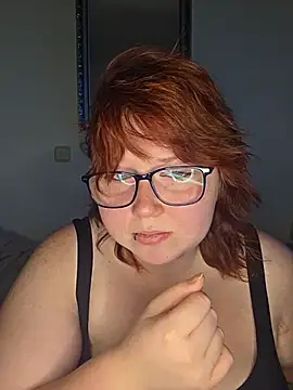 Show modela NiaBabeLove_ na web-kameri