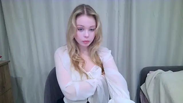 Stellamelow Show in webcam
