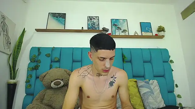 Webkamerová show MaxHornyLatin