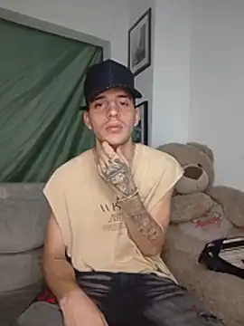 MaxHornyLatin's Webcam Show