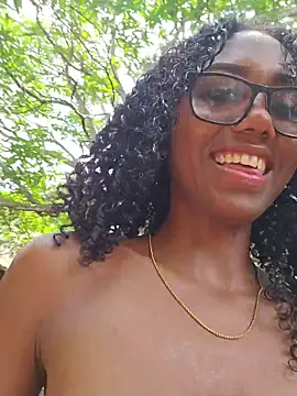 Lucia_Milano Webcam Show