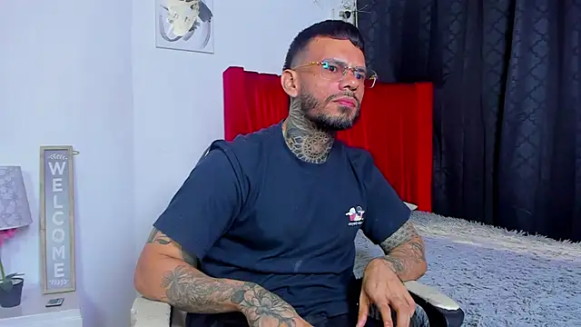 Show de gerrard_white na webcam