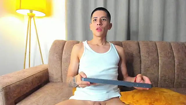 Webkamerová show Steven_21Cm
