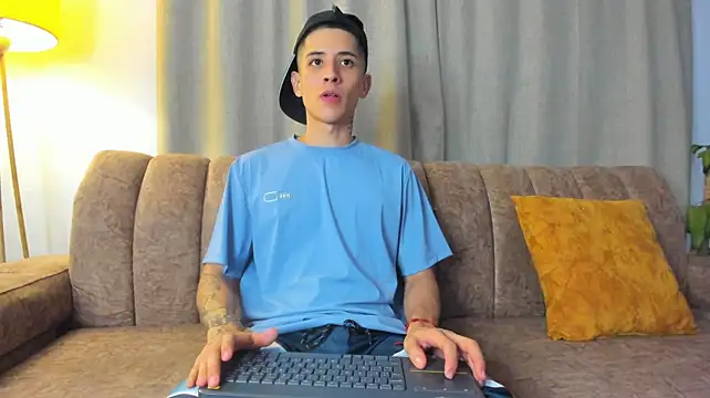 Steven_21Cm 网络视讯表演