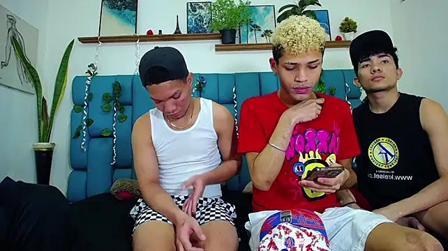 Dirty3someGuys Webcam show