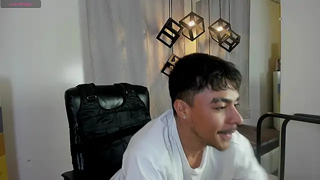 Webkamerová show shelby_col